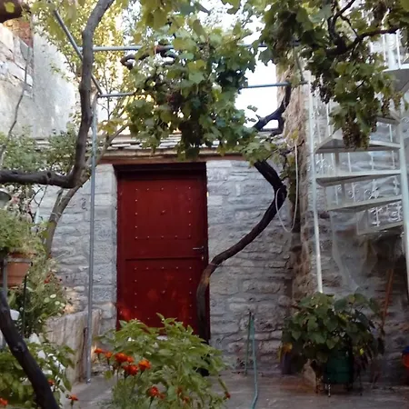 Holiday home Penelope Kerasochori